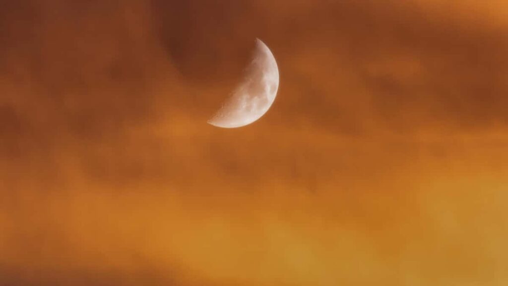 Guia pratico para criadores no Brasil que querem fechar parcerias com marcas da Dinamarca via Facebook, com taticas, exemplos locais e checklist passo a passo.