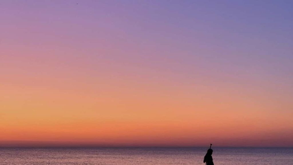 Guia pratico para marcas brasileiras encontrarem creators jordanianos no TikTok e acelerar product-led growth com conteudo de criadores.