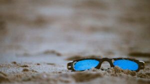 Guia pratico para anunciantes brasileiros encontrarem criadores tunisinos no Xiaohongshu e rodarem campanhas de reaction para albuns, com taticas, checklist e riscos.