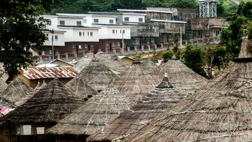 Guia pratico para anunciantes brasileiros encontrarem criadores iraquianos no WeChat e promoverem tours locais com estrategias, riscos e canais verificados.