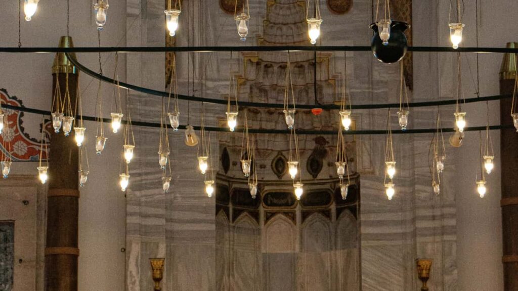 Guia pratico para creators do Brasil que querem abordar marcas austriacas no Clubhouse e aumentar chances de receber amostras gratis.