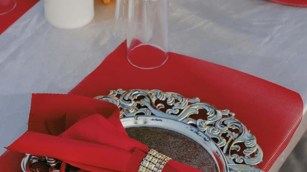 Guia pratico para anunciantes brasileiros encontrarem creators Douyin na Holanda e promoverem tours locais com estrategia, selecao e negociacao.